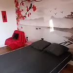 Apartment Un Petit Nid A La Campagne Javaugues
